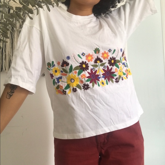 Forever 21 Tops - Forever 21 Embroidered T-Shirt